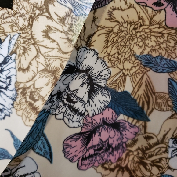 American And Beyond Caftan Dress Womens Size L Tan Floral Maxi High Front Slits - Picture 6 of 14